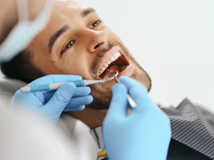 Stomatologiya və diş klinikası